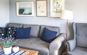 House | Living room | TV