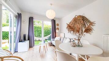 House | Living room | Smart TV