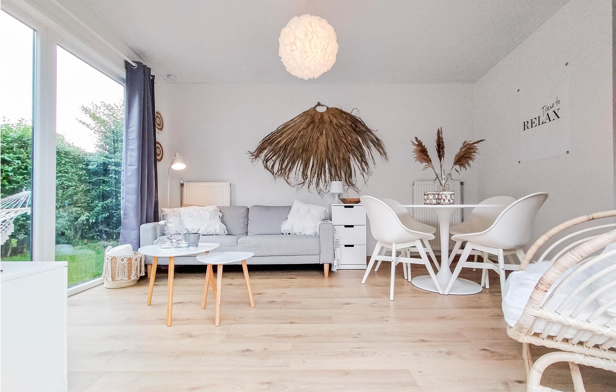 House | Living room | Smart TV