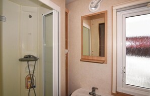 House | Bathroom