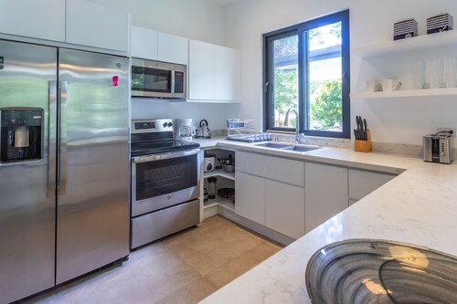 Enjoy Playa Hermosa in a comfortable and unique place.