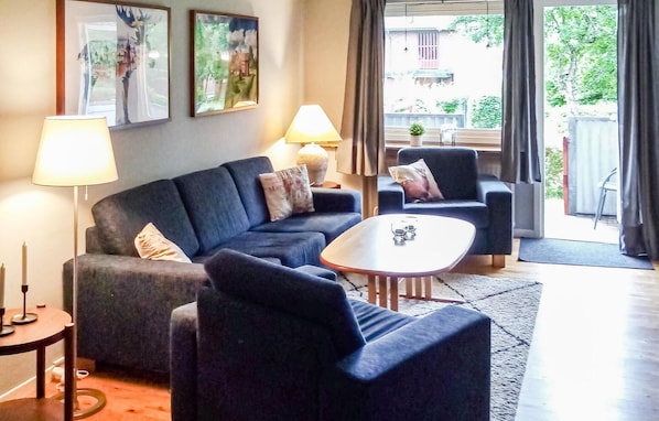 Apartment | Wohnzimmer | Fernseher