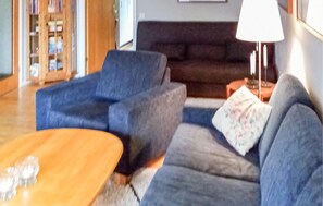 Apartment | Living room | TV