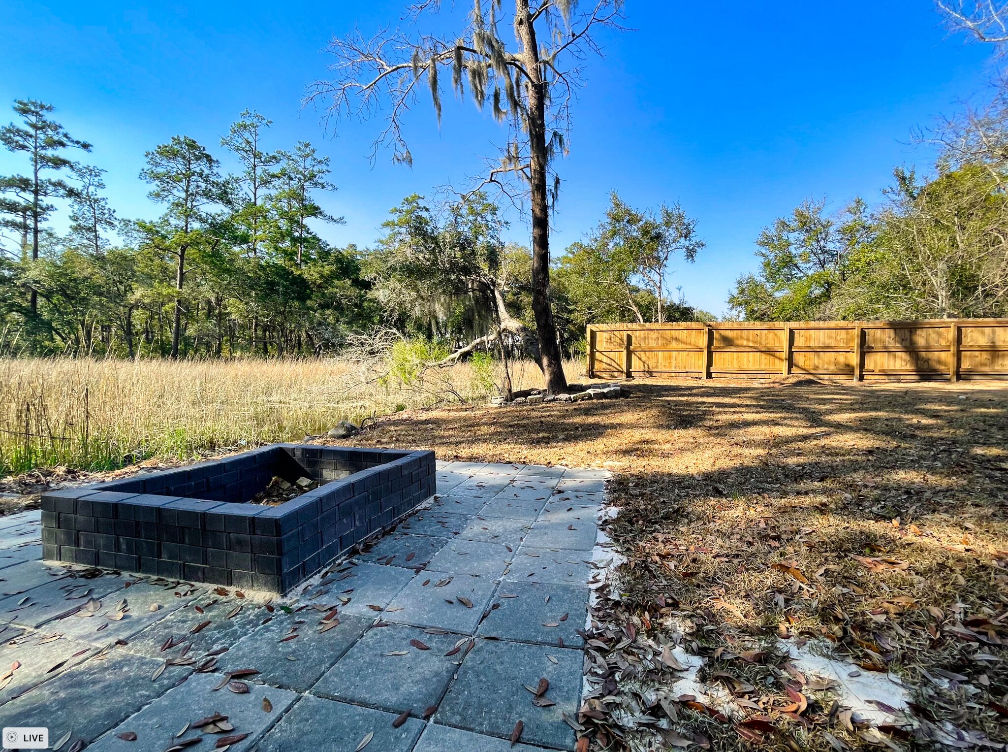Beautiful Marsh Views in Park Circle!