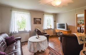House | Living room | TV - Awesome Home in Kalv With 3 Bedrooms and Wifi (Kalv)