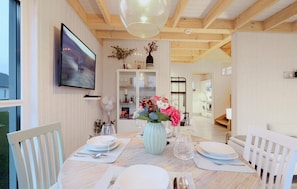House | Living room | Smart TV