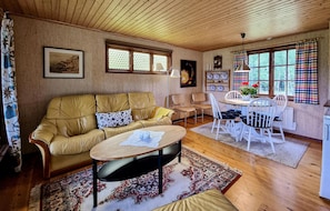House | Living room - Beautiful Home in Timmele With Sauna and 2 Bedrooms (Timmele)