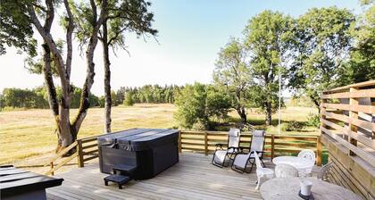 Beautiful Home in Tösse With 2 Bedrooms and Wifi