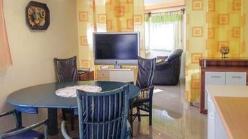 Apartment | Wohnzimmer | Fernseher