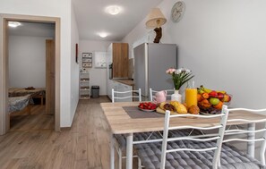 Apartment | Private kitchen | Oven, stovetop, dishwasher