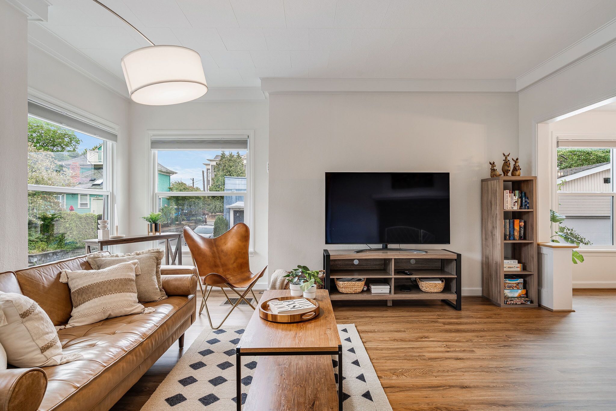 Heart of Queen Anne|Spacious & Cozy 3BR/2BA Home