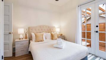 3 slaapkamers, een bureau, een strijkplank/strijkijzer, gratis wifi