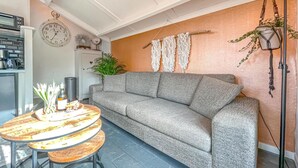 Uklassifisert bilde, 2 av 23, knapp