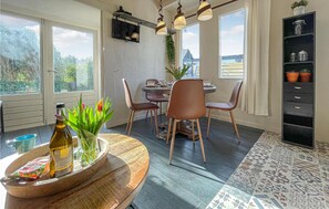 House | Living room | TV - Stunning Home in Westerland With Wifi and 3 Bedrooms (Westerland)