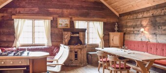 บ้านที่น่าทึ่งใน Vallavik พร้อมห้องนอน 1 ห้องและ Wifi