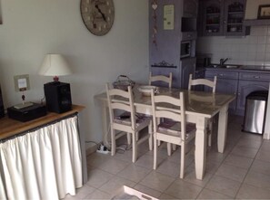 Dining - Appartement 37m2 au Calme Avec Terrasse (Vannes)