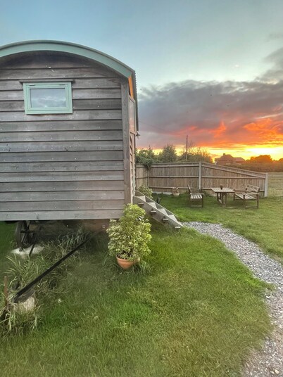 'Get Cosy' at The Hut on a working farm by the South Coast