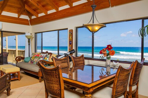Surf Sound North Shore Beachfront Home