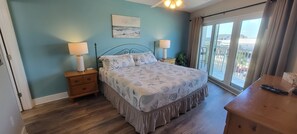 2 chambres, fer et planche à repasser, accès au Wi-Fi (inclus)