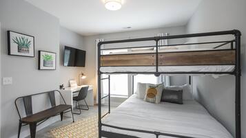 3 bedrooms, desk, iron/ironing board, travel crib