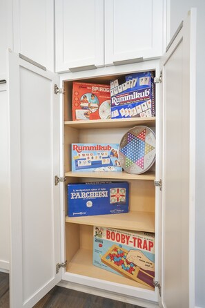 Game room - Chic Double Rooftop Home with Downtown Skyline Views (Nashville)