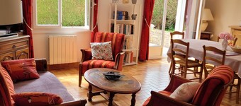 Les Marmots, Maison Individuelle Proche Plage et Commerce Avec Terrain au Calme