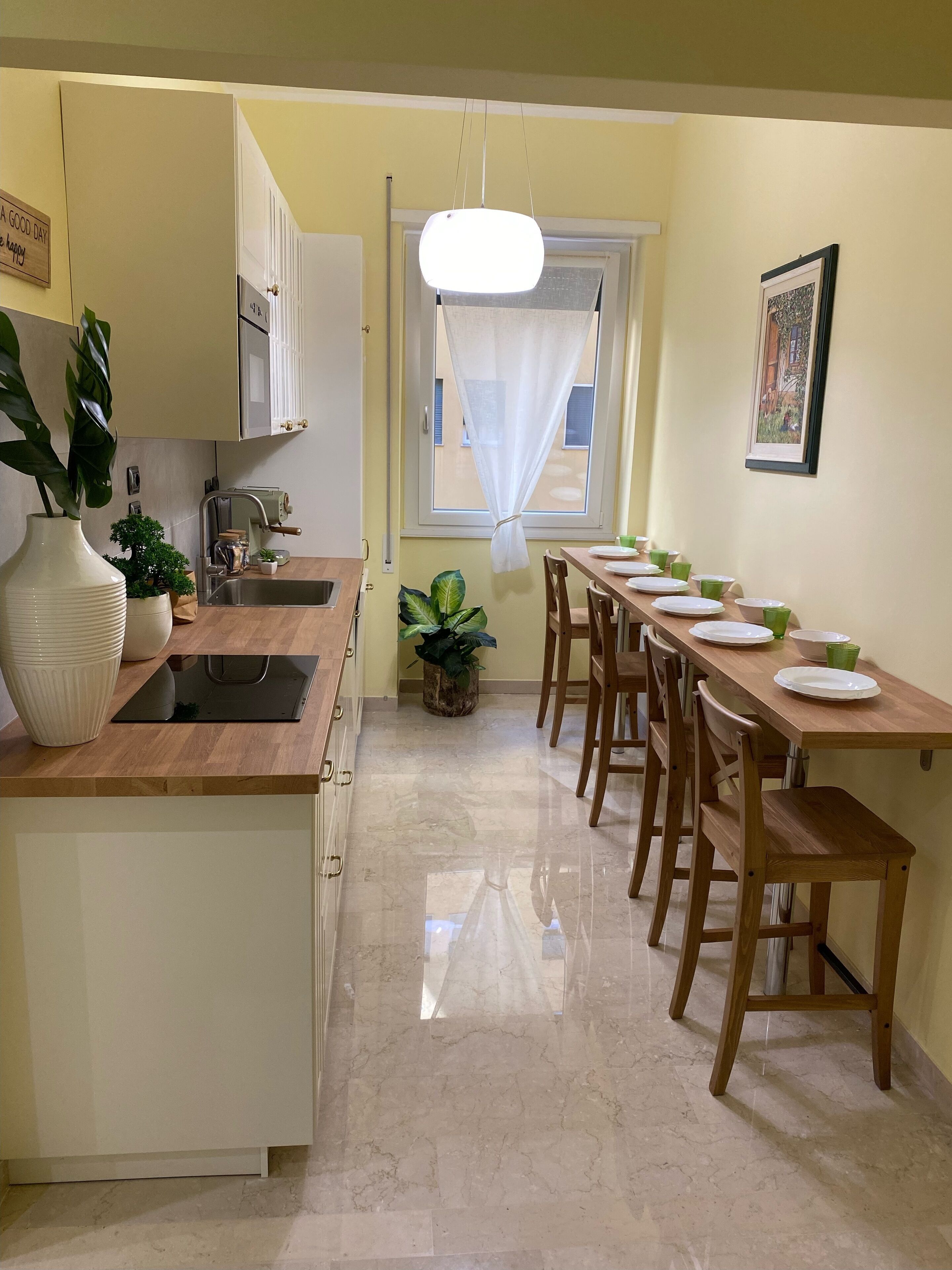 Elegant apartment in the center of Bologna