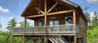 Beautiful Mountain Lodge on 32 Private Acres - Real Privacy!