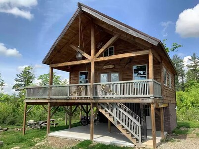 Beautiful Mountain Lodge on 32 Private Acres - Real Privacy!