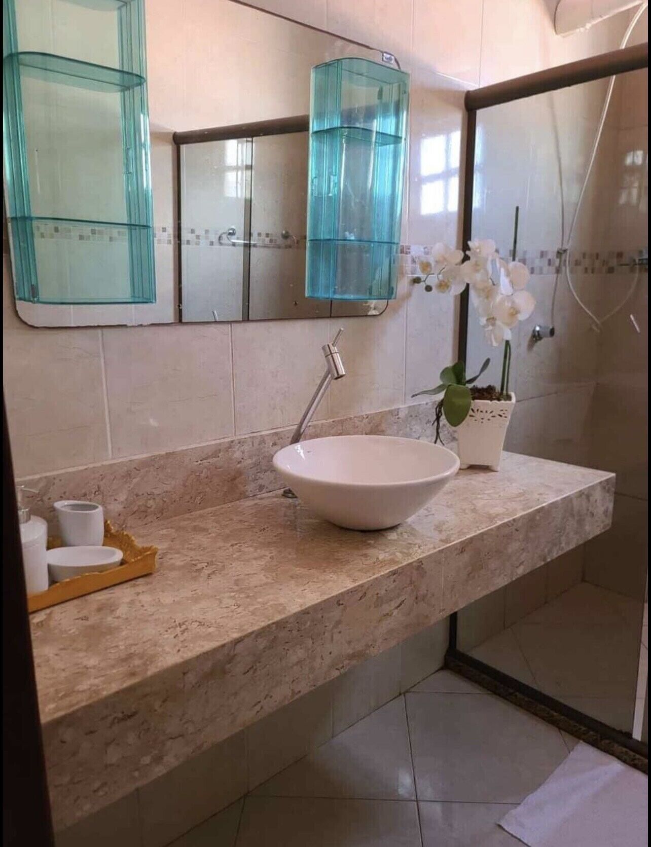 House Gated Condominium 4 Bedrooms