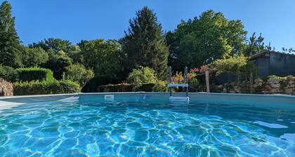 Logis des Fées, spa, piscine, climatisation & jardin