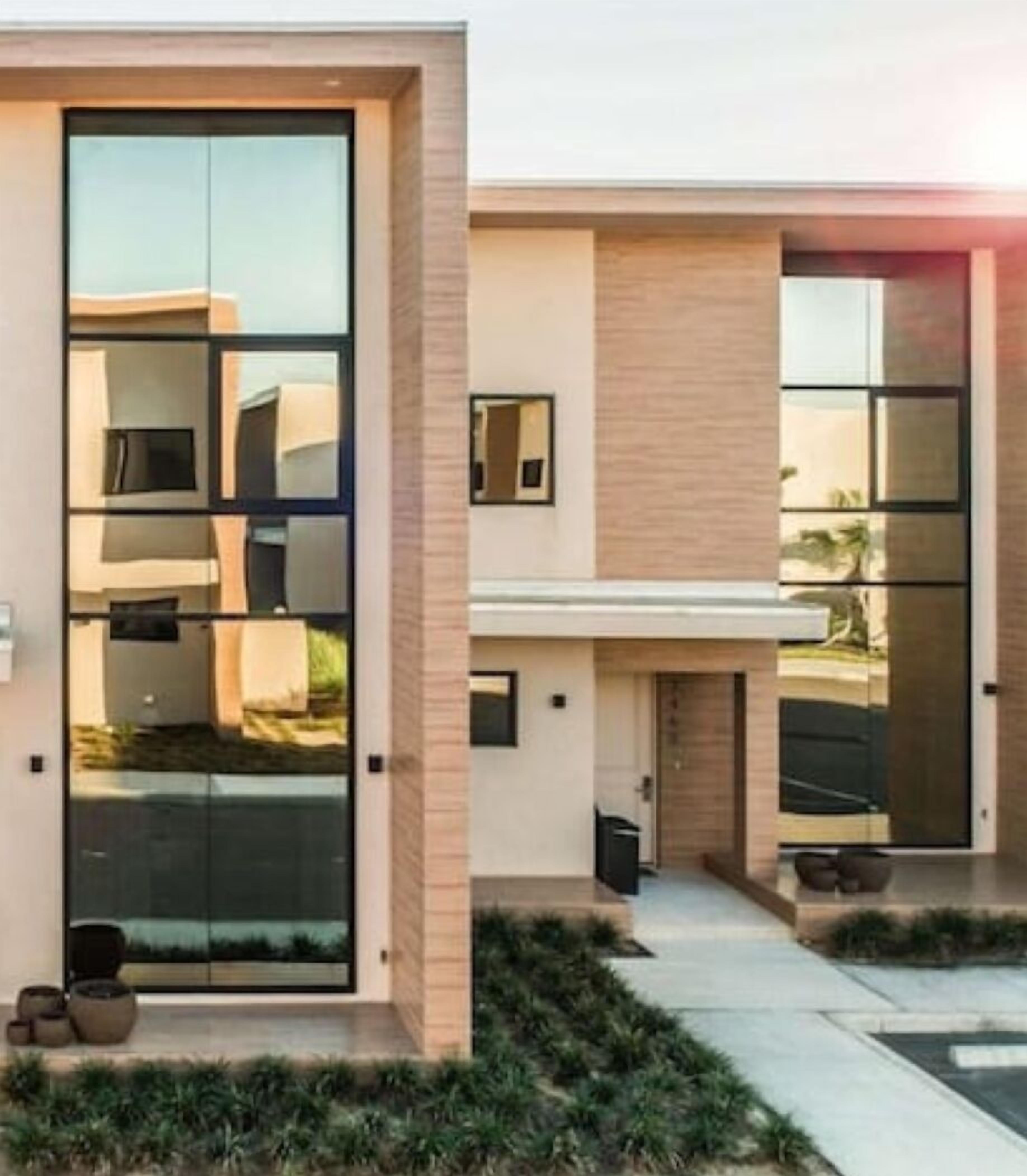 Enjoy Disney w/family | 4BR+ Full Kitchen + W n D