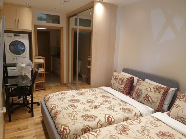 1 bedroom, in-room safe, iron/ironing board, travel cot