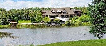 Kettleby Country Retreat On 2.5 Acres