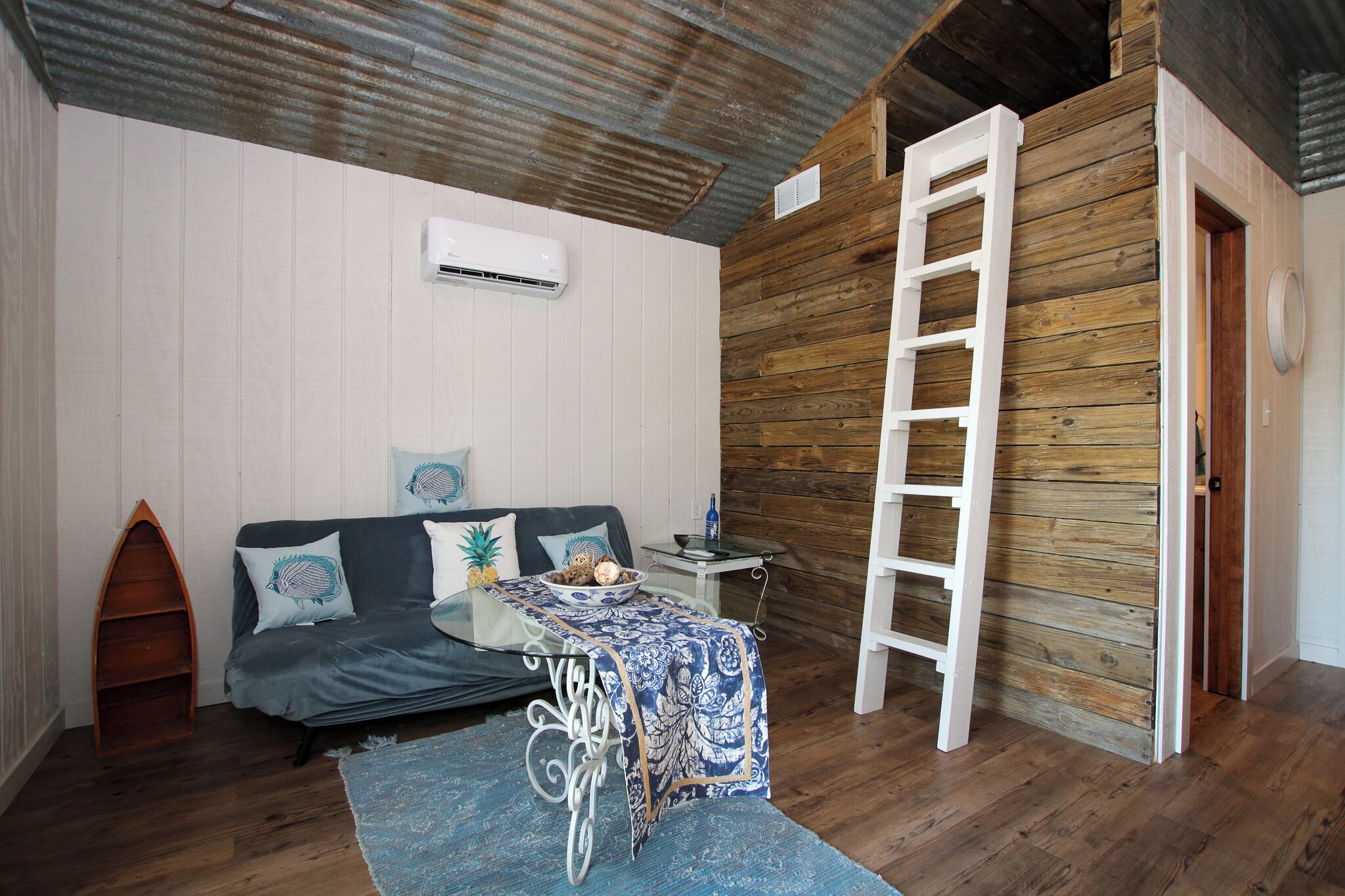 Lake Front Cabin with Marina Access