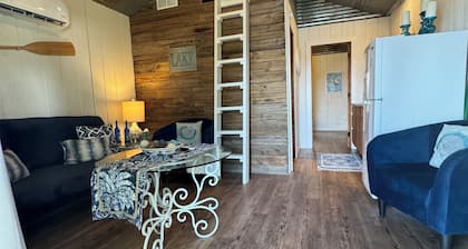 Lake Front Cabin with Marina Access