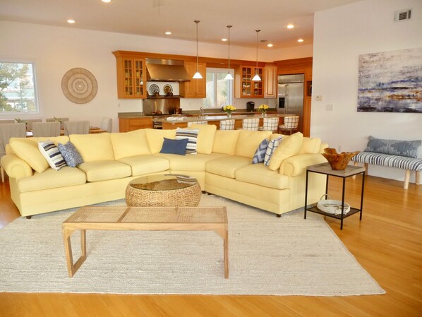 Smart TV, fireplace, printers