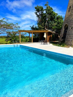 Outdoor pool - Historic sea view 1 bed apartment in restored stone house (Four Hill)