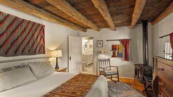 1 bedroom, in-room safe, desk, iron/ironing board