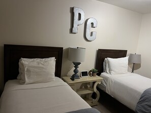 3 bedrooms, iron/ironing board, WiFi