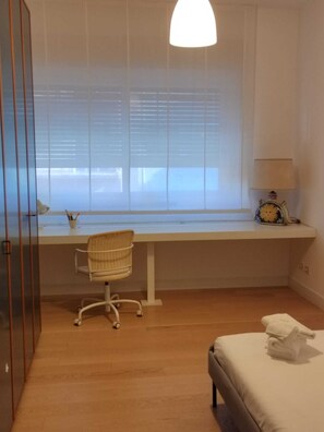 3 bedrooms, Internet