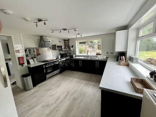 GLYNLLIFON COUNTRY HOUSE ABERSOCH 5 minutes from the beach