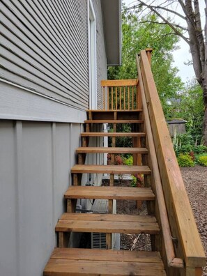 Property grounds - Modern Craftsman Garden Patio (Seattle)