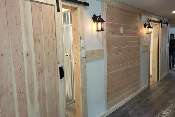 Pancuran mandi, pengering rambut, tuala disediakan, sabun