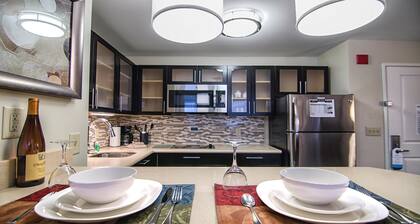 King Suite | Free Breakfast Buffet.