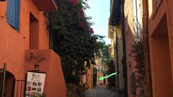 Enceinte de lâhĂ©bergement