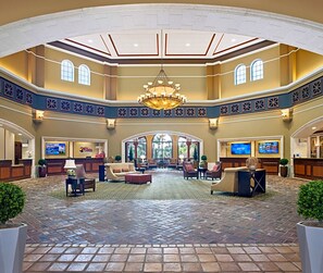 Lobby - Multi-pool, premier reosrt - FREE WiFi,, free parking, NO resort fee (Orlando)