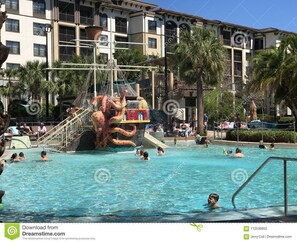 Outdoor pool, a heated pool - Multi-pool, premier reosrt - FREE WiFi,, free parking, NO resort fee (Orlando)