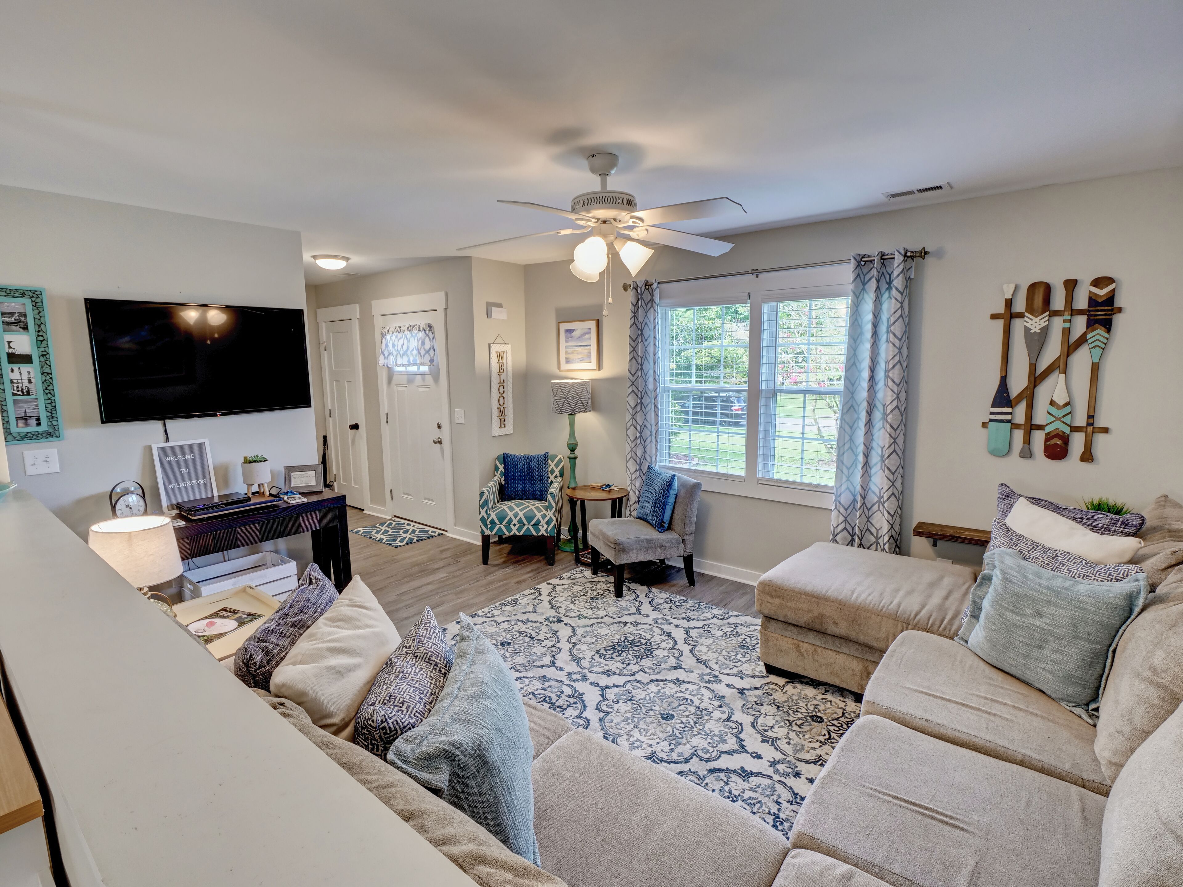 Comfy, family-friendly, dog-friendly, 3 bedroom home with a pool