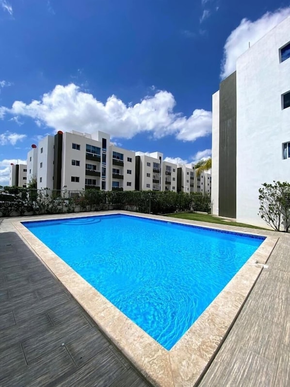 Outdoor pool - Beautiful apartment with balcony, pool and more... (Licey al Medio)